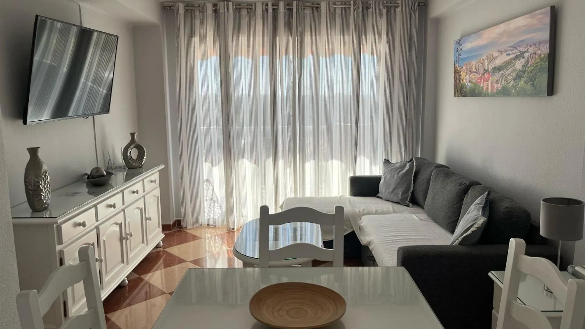Appartamento La Biznaga De Maria Torre Del Mar Spagna